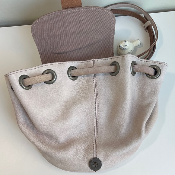 We The Free Comeback Crossbody New Without Tag 🏷️ - Picture 9 of 16